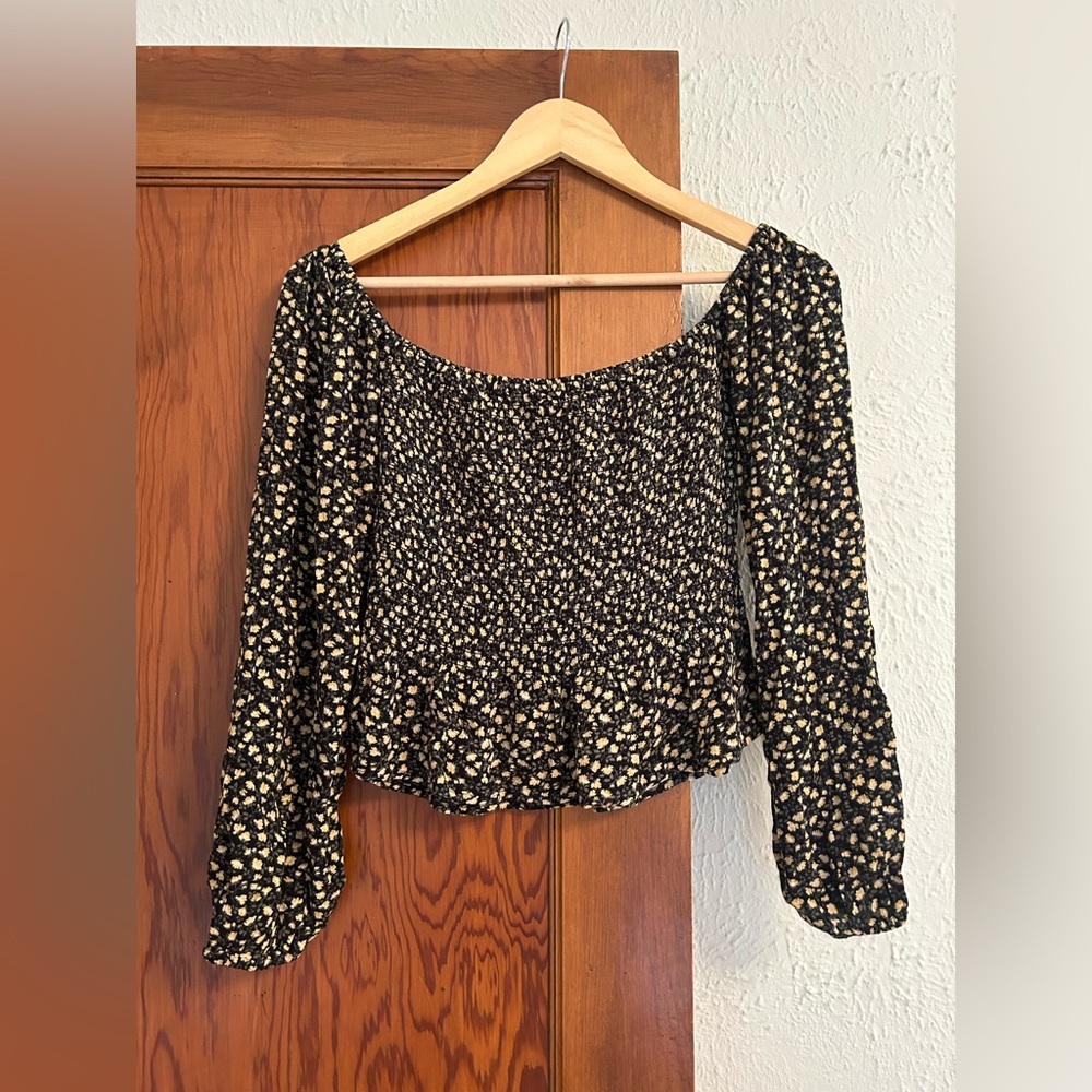 Hollister Black and Cream Floral Blouse